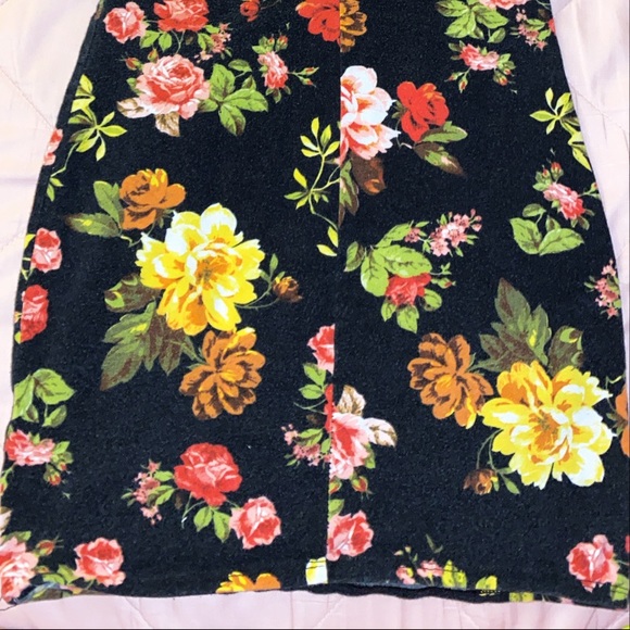 Racer back Mini Dress - Picture 4 of 4